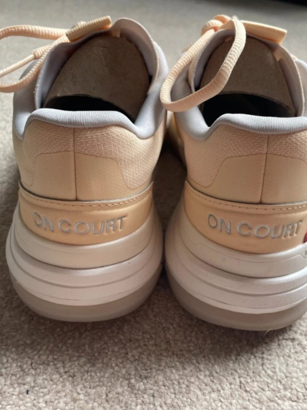 On Cloud The Roger Advantage Pro Tennis Shoes Cream Beige Women's US 7 - Picture 7 of 7